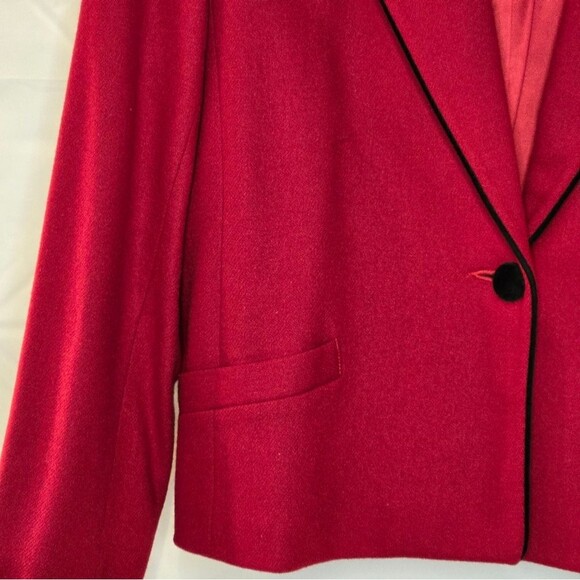 Vintage Koret Petites Women's Red w/Black Velvet Collar Wool Blazer Size 12 - Picture 12 of 14